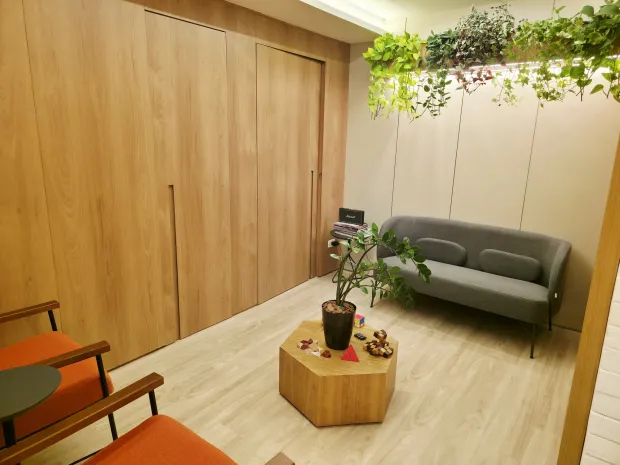 Sala de espera da True Neuro